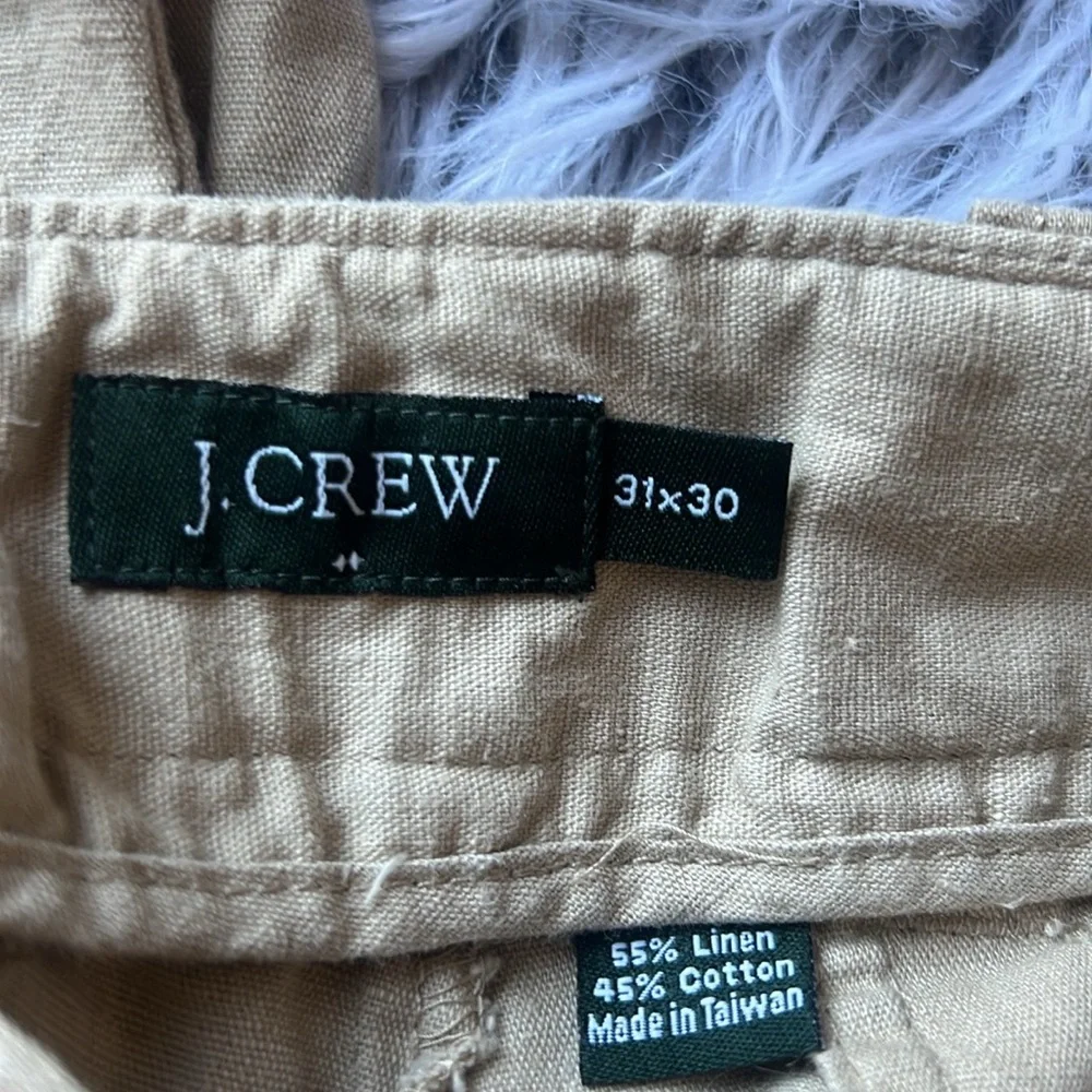 J. Crew Tan Chinos Classic Style, elegant and casual